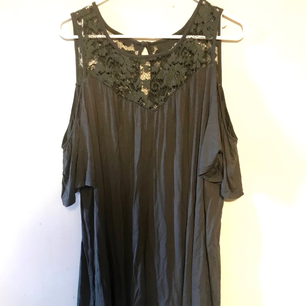 Cold Shoulder Tee